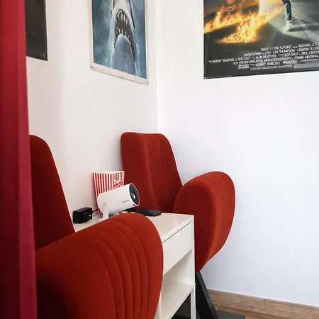 Confortable Pour 2 Pers Dans La Cite Historique - Escapade Cinema Angers