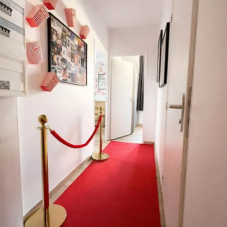 Confortable Pour 2 Pers Dans La Cite Historique - Escapade Cinema Angers